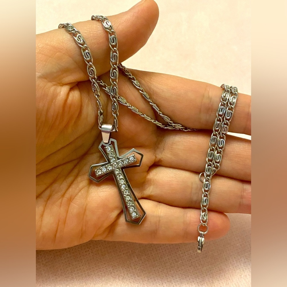 Silver Cross Pendant Necklace. Stainless Steel & Crystals